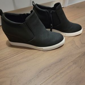 Susina Wedge Sneakers